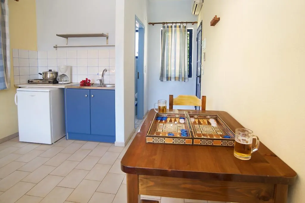 Kalypso Studios & Apartments Karavomylos