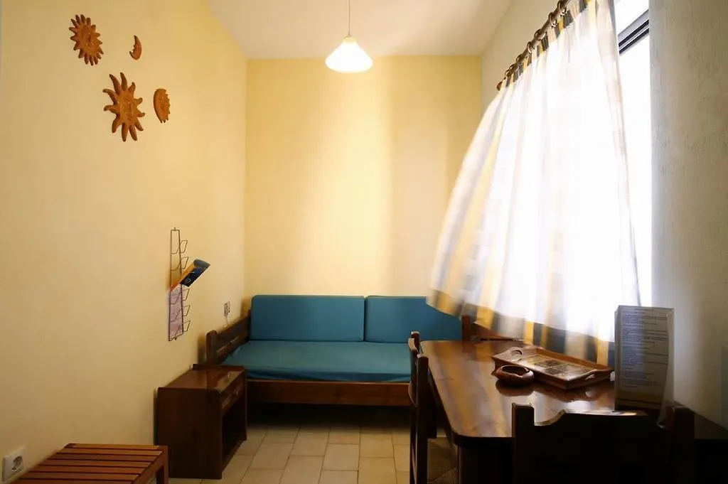 Kalypso Studios & Apartments Karavomylos